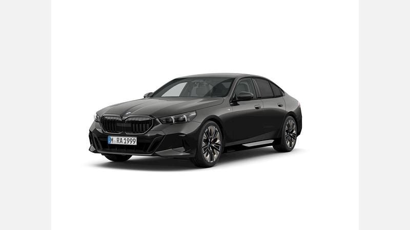Sophisto grey brillant effect Utilizat 2025 BMW 520 Comfort Edition Berlinǎ | 64.469 EUR (Scump) - Imagine 1/4