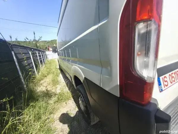 Second-hand Peugeot Boxer 110 CP (80 kW) 2015 Van