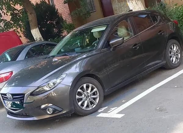 Gri Utilizat 2014 Mazda 3 Berlinǎ | 4.999 EUR (Preț bun) - Imagine 1/4