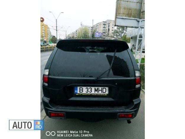 Negru Utilizat 2005 Mitsubishi Pajero SUV | 3.500 EUR - Imagine 1/4