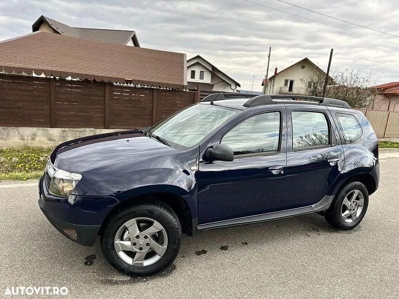 Albastru Utilizat 2014 Dacia Duster Lauréate SUV | 7.600 EUR (Preț bun) - Imagine 1/4