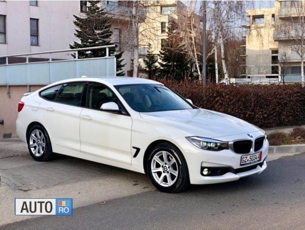 Second-hand BMW 320 Sport Line 150 CP (110 kW) 2018 Alb Berlinǎ