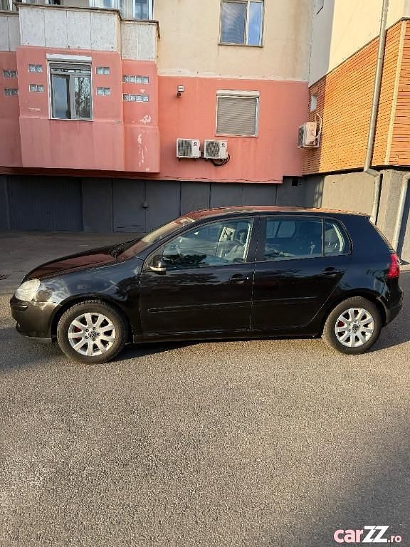 Negru Utilizat 2005 VW Golf V Berlinǎ | 3.000 EUR (Preț OK) - Imagine 1/4