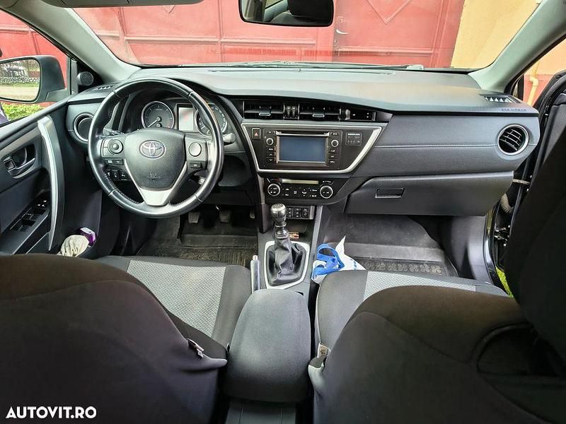 Culoarenegru Second-hand 2014 Toyota Auris Comfort Break | 7.800 EUR (Preț OK) - Imagine 1/4
