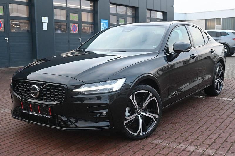Utilizat 2023 Volvo S60 Plus Berlinǎ | 43.749 EUR - Imagine 1/1