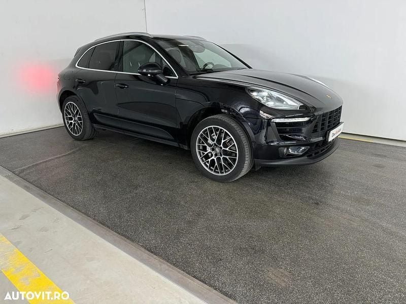 Second-hand Porsche Macan 258 CP (189 kW) 2017 Culoarenegru SUV