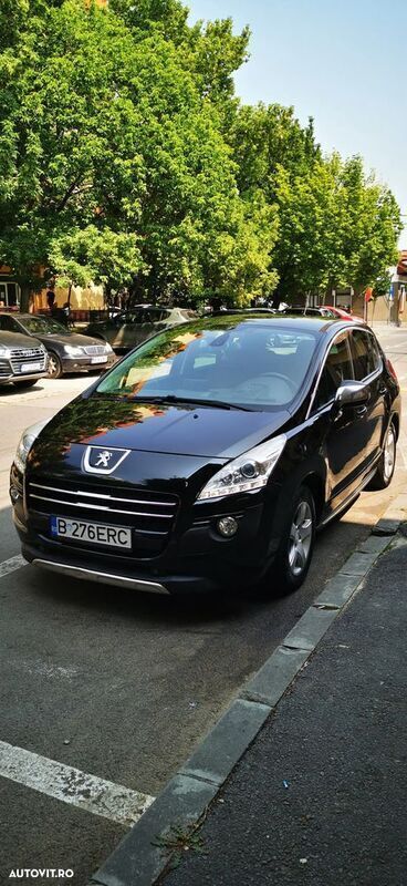 Negru Utilizat 2013 Peugeot 3008 SUV | 7.150 EUR (Preț bun) - Imagine 1/4