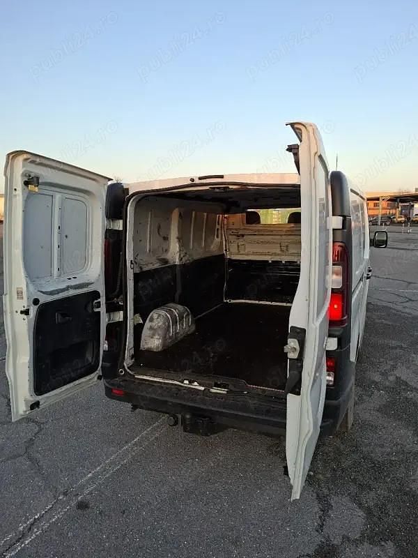 Second-hand Renault Trafic 90 CP (66 kW) 2016 Monovolum