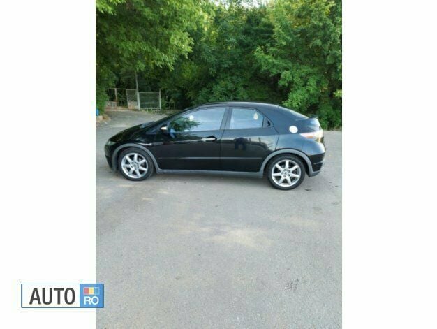 Second-hand Honda Civic 140 CP (102 kW) 2007 Negru Hatchback