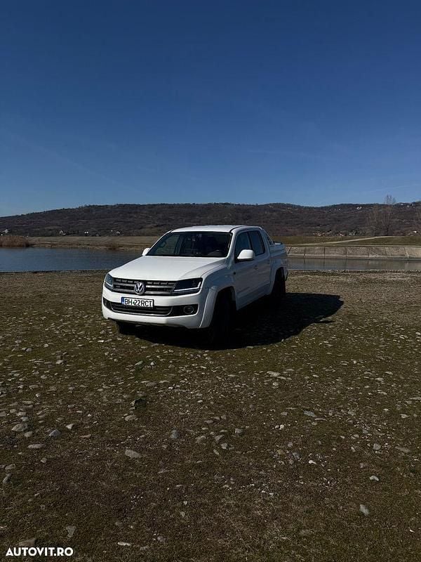 Second-hand VW Amarok Highline 163 CP (119 kW) 2011 Culoarealb Pickup