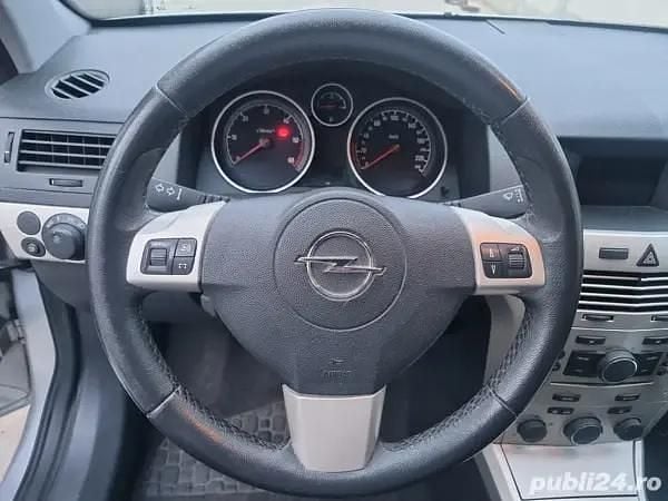 Second-hand Opel Astra 110 CP (80 kW) 2008 Break