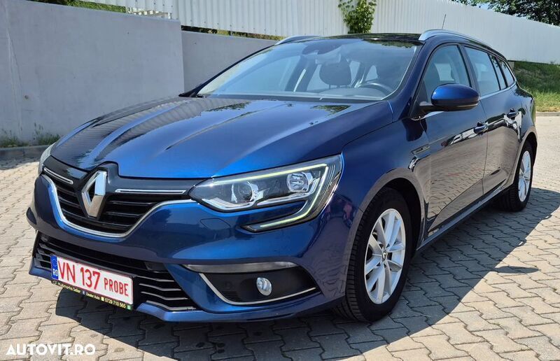 Albastru Utilizat 2017 Renault Mégane GrandTour Intens Break | 8.699 EUR (Puțin scump) - Imagine 1/4