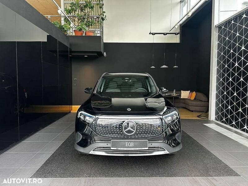 Second-hand Mercedes EQB250+ Electric Art 139 kW (190 CP) 2025 Negru SUV