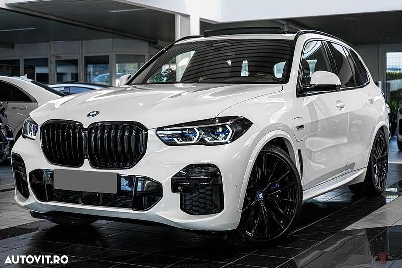 Culoarealb Second-hand 2022 BMW X5 Comfort Edition SUV | 60.907 EUR (Scump) - Imagine 1/4
