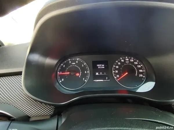 Gri Utilizat 2021 Dacia Sandero Stepway Hatchback | 9.000 EUR (Preț bun) - Imagine 1/4