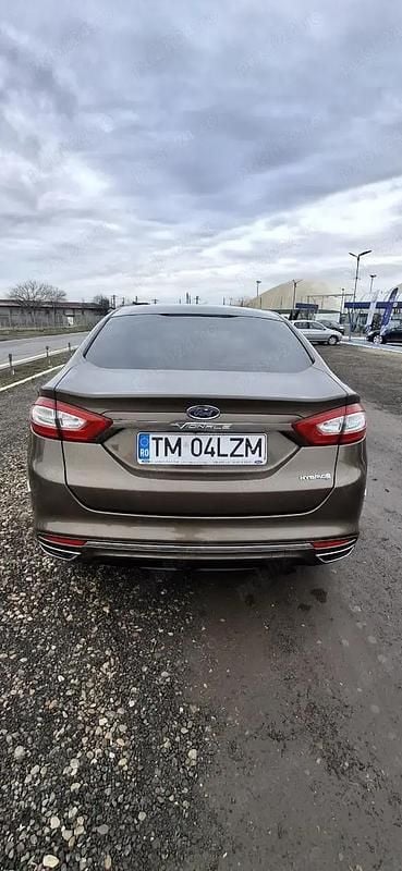 Second-hand Ford Mondeo Vignale 187 CP (137 kW) 2018 Maro Berlinǎ