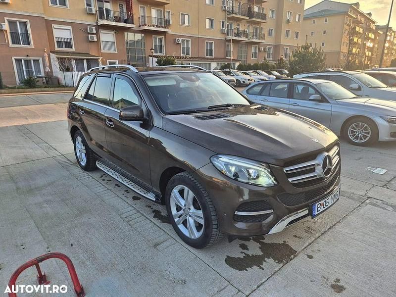Culoaremaro Utilizat 2016 Mercedes GLE350 SUV | 25.499 EUR (Super Preț) - Imagine 1/4
