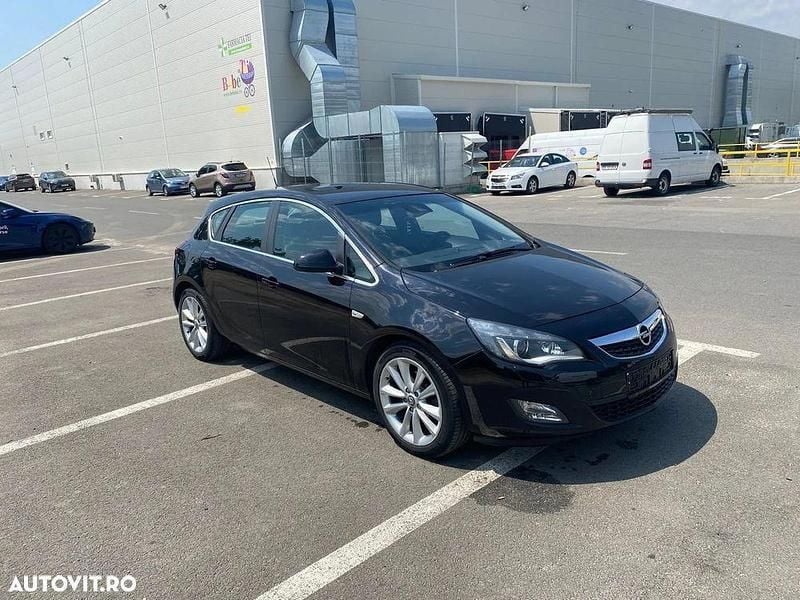 Negru Utilizat 2010 Opel Astra Sport Hatchback | 4.490 EUR (Preț OK) - Imagine 1/4