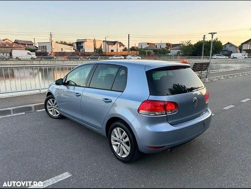 Second-hand VW Golf VII Highline 105 CP (77 kW) 2012 Culoarealbastru Hatchback