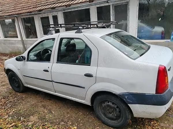 Utilizat 2005 Dacia Logan Berlinǎ | 900 EUR (Preț bun) - Imagine 1/4