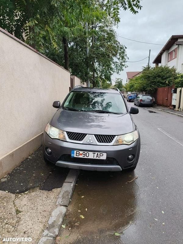 Culoaregri Utilizat 2007 Mitsubishi Outlander Instyle SUV | 2.600 EUR (Super Preț) - Imagine 1/2