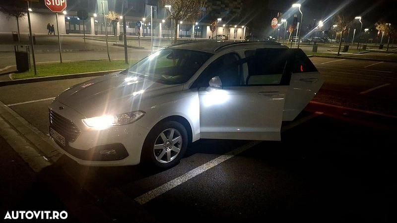 Second-hand Ford Mondeo Trend 150 CP (110 kW) 2019 Culoarealb Break