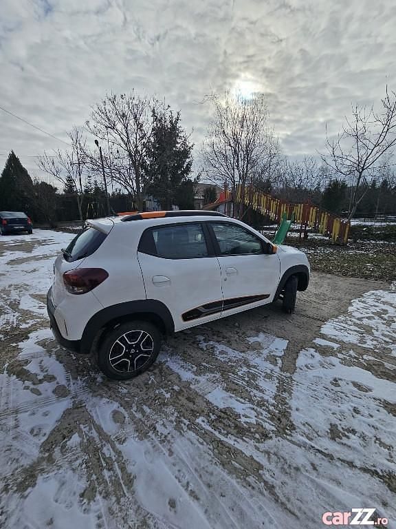 Second-hand Dacia Spring 47 kW (65 CP) 2022 Hatchback