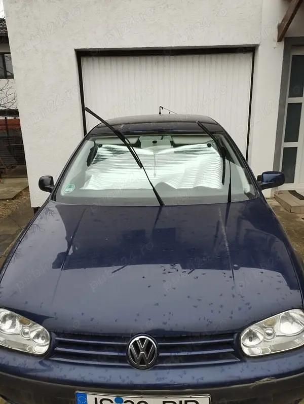 Second-hand VW Golf IV 74 CP (54 kW) 2002 Berlinǎ