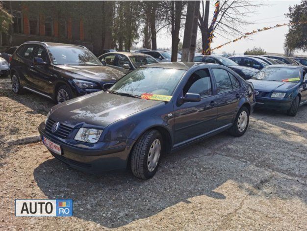 Second-hand VW Bora 105 CP (77 kW) 2003 Gri metalizat Berlinǎ
