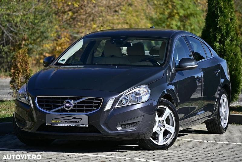 Culoaregri Utilizat 2012 Volvo S60 Berlinǎ | 7.850 EUR (Preț OK) - Imagine 1/4