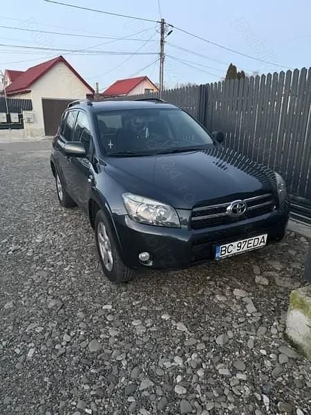 Second-hand Toyota RAV4 177 CP (130 kW) 2006 Verde SUV