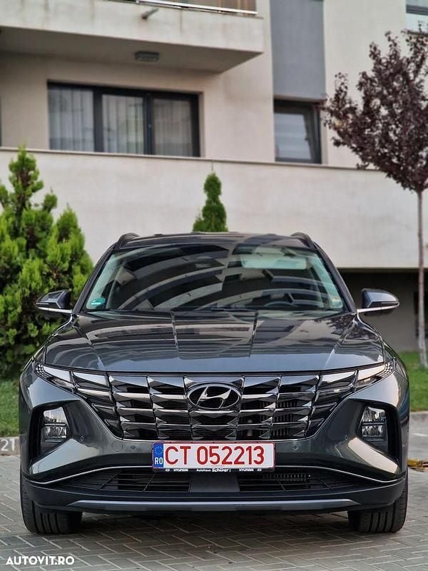 Gri Utilizat 2021 Hyundai Tucson Trend SUV | 23.800 EUR (Preț OK) - Imagine 1/4