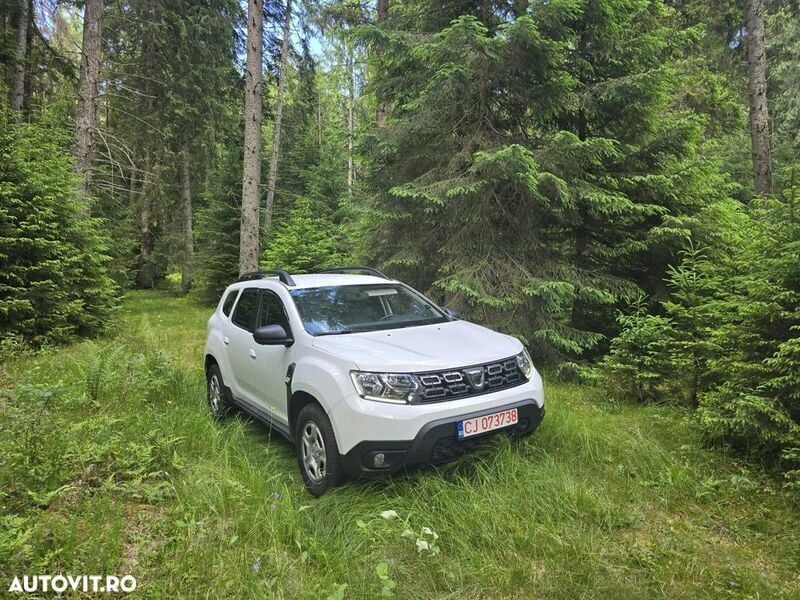 Alb Utilizat 2021 Dacia Duster Prestige SUV | 12.220 EUR (Preț bun) - Imagine 1/4