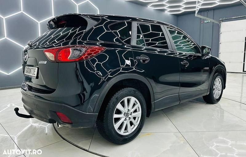 Second-hand Mazda CX-5 Exclusive-Line 150 CP (110 kW) 2015 Culoarenegru SUV