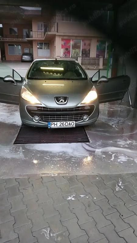 Utilizat 2009 Peugeot 207 | 2.200 EUR (Preț OK) - Imagine 1/4