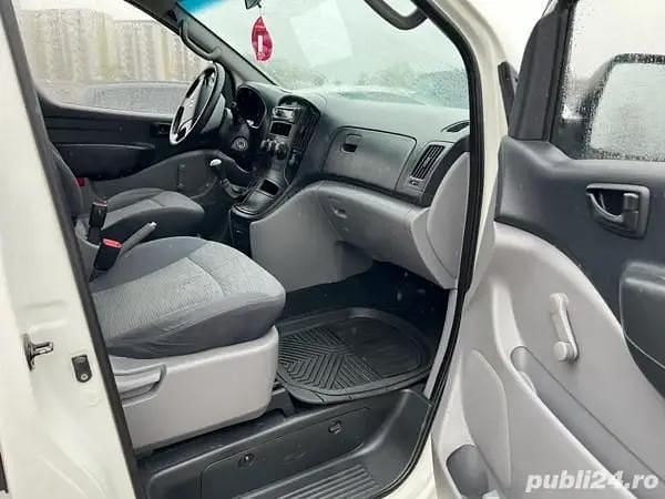 Utilizat 2010 Hyundai H-1 Van | 5.500 EUR - Imagine 1/4