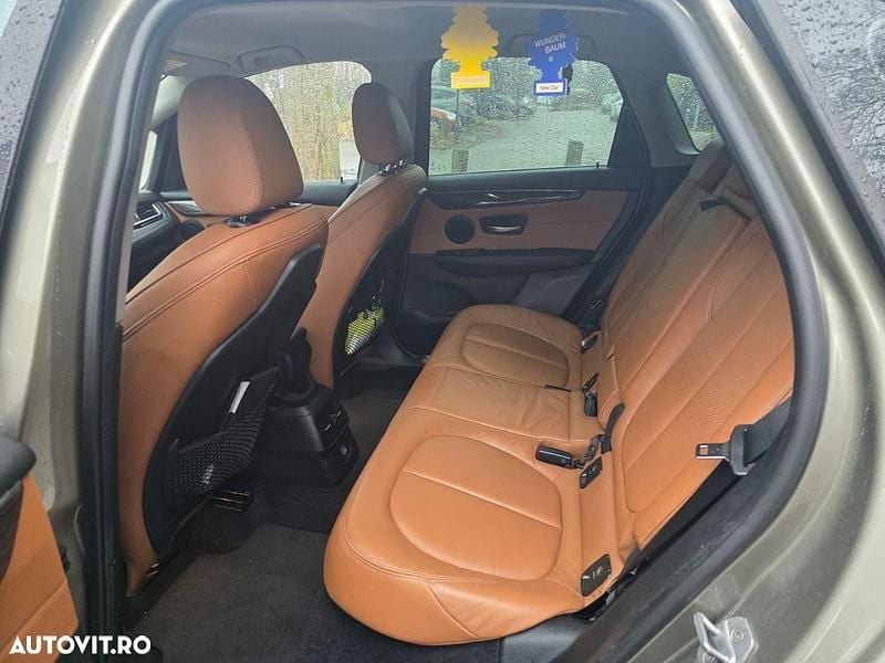 Culoarealte culori Utilizat 2017 BMW 218 Luxury Line Monovolum | 18.500 EUR - Imagine 1/4