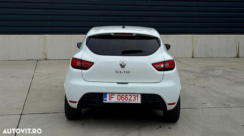 Second-hand Renault Clio IV Intens 90 CP (66 kW) 2019 Culoarealb Hatchback