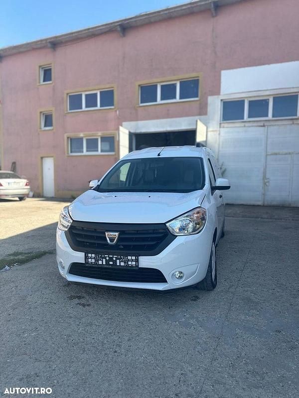 Culoarealb Utilizat 2014 Dacia Dokker Monovolum | 4.550 EUR - Imagine 1/4