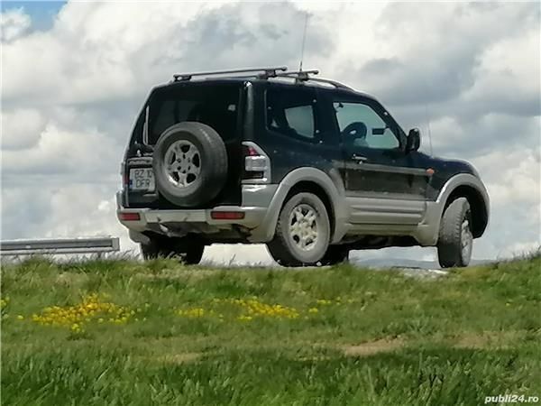 Negru Utilizat 2000 Mitsubishi Pajero SUV | 6.450 EUR (Scump) - Imagine 1/4