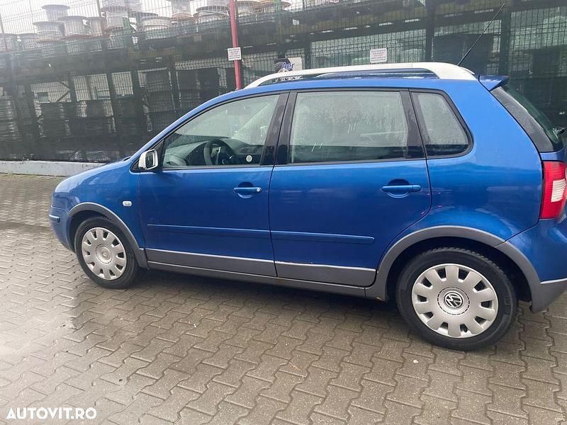 Culoarealbastru Utilizat 2005 VW Polo | 2.990 EUR (Scump) - Imagine 1/4