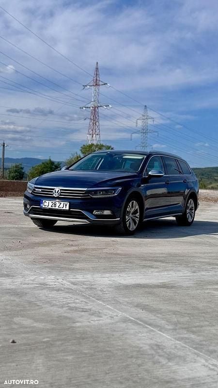Culoarealbastru Utilizat 2017 VW Passat Alltrack Break | 11.499 EUR (Super Preț) - Imagine 1/4