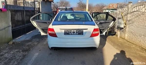 Second-hand Mercedes C180 120 CP (88 kW) 2012 Berlinǎ