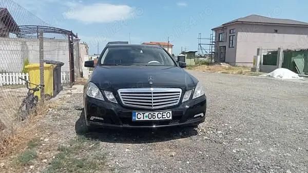 Utilizat 2009 Mercedes E220 Berlinǎ | 5.500 EUR - Imagine 1/4