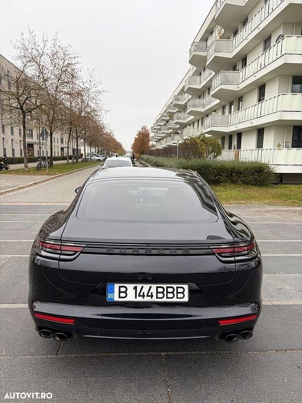 Second-hand Porsche Panamera 4 330 CP (242 kW) 2020 Culoarenegru Berlinǎ