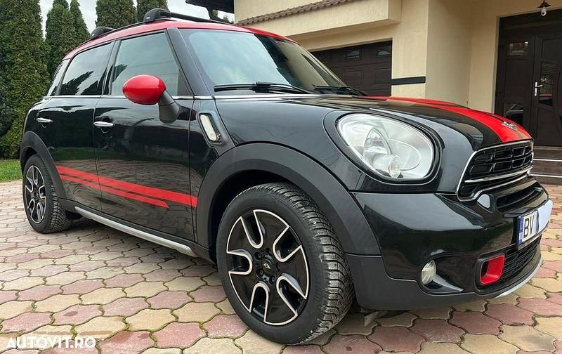 Second-hand Mini Countryman 143 CP (105 kW) 2015 Culoarenegru SUV