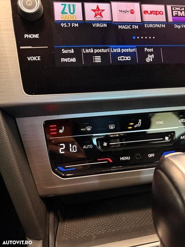 Second-hand VW Passat Comfortline 122 CP (89 kW) 2022 Culoaregri Berlinǎ