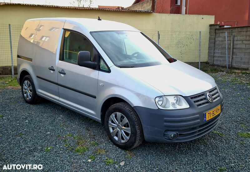 Second-hand VW Caddy 105 CP (77 kW) 2007 Argint Monovolum
