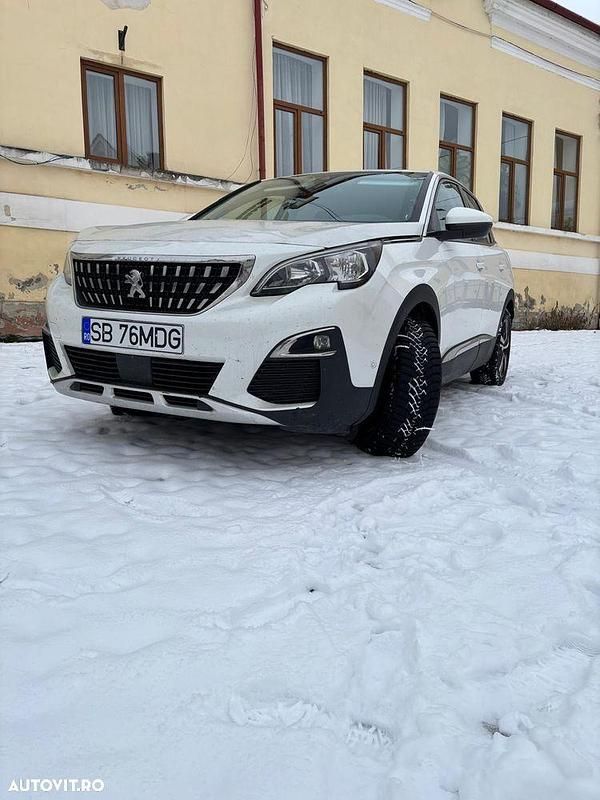 Culoarealb Utilizat 2020 Peugeot 3008 GT SUV | 14.800 EUR (Super Preț) - Imagine 1/4