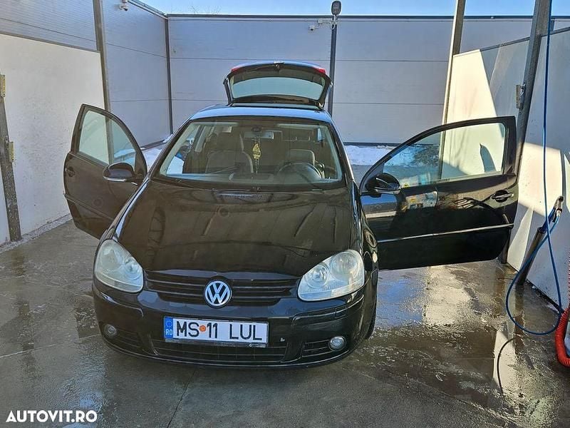 Culoarenegru Utilizat 2004 VW Golf Sportline Coupe | 2.500 EUR (Preț bun) - Imagine 1/4
